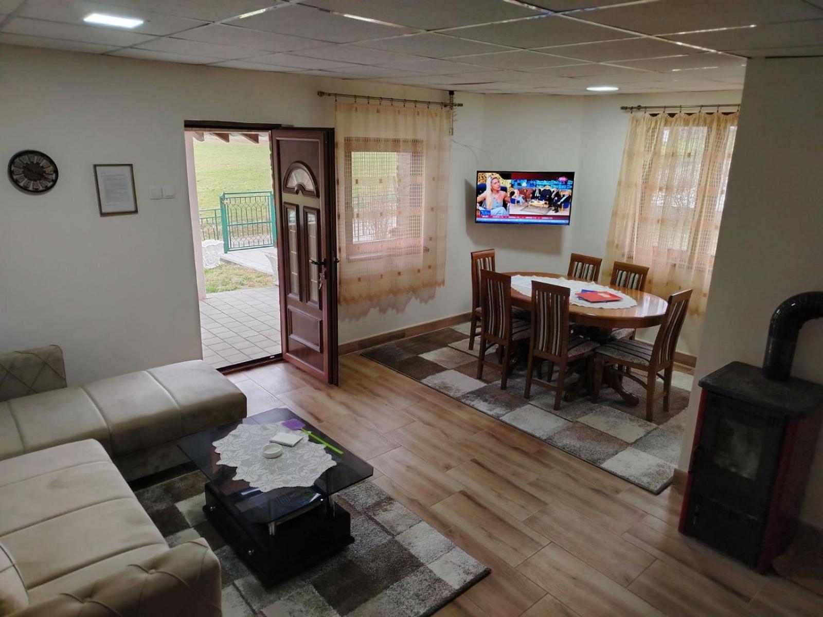 Vikendica Matic Villa Goc Luaran gambar